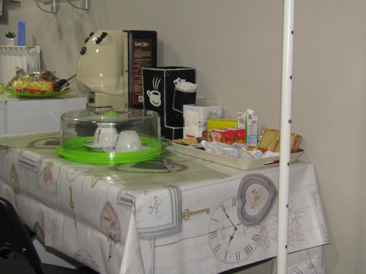 Tufaro B&B Private Room Macerata Campania Bagian luar foto